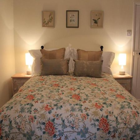 Church Farmhouse B & B Kennett Habitación foto