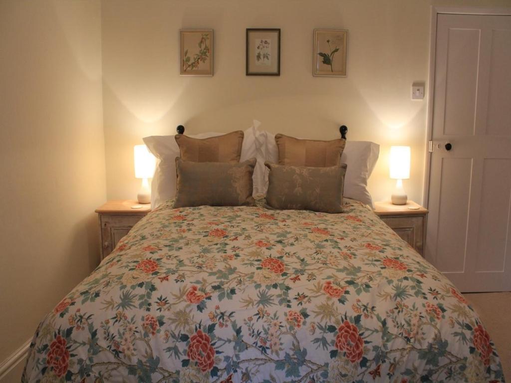 Church Farmhouse B & B Kennett Habitación foto