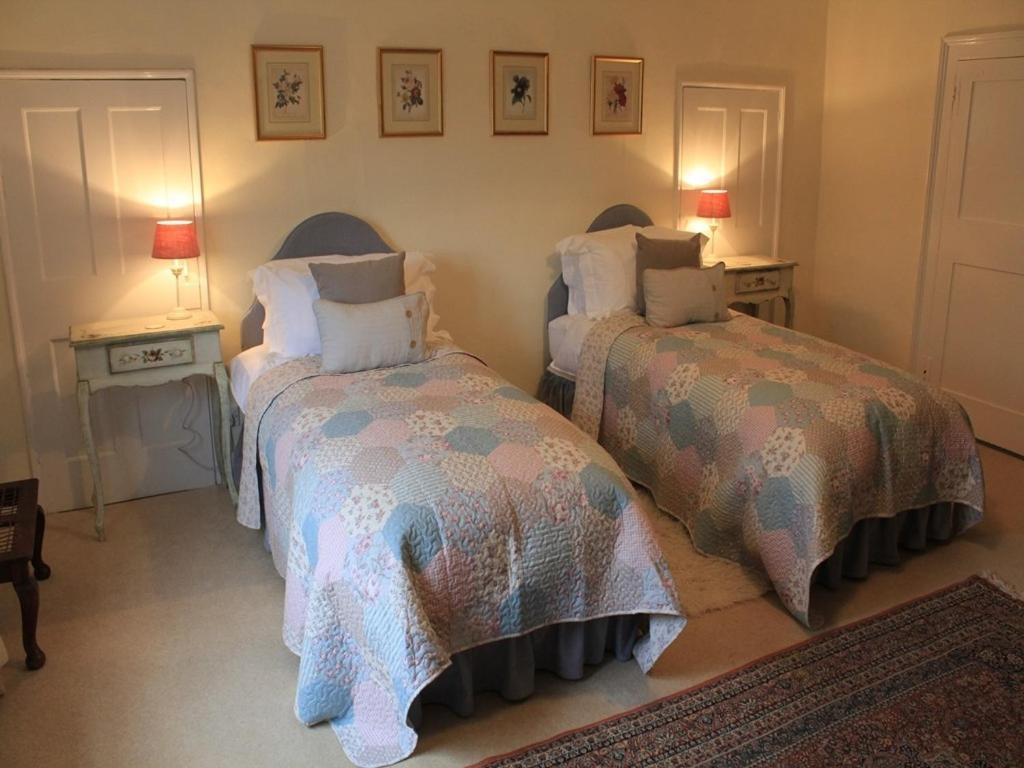 Church Farmhouse B & B Kennett Habitación foto