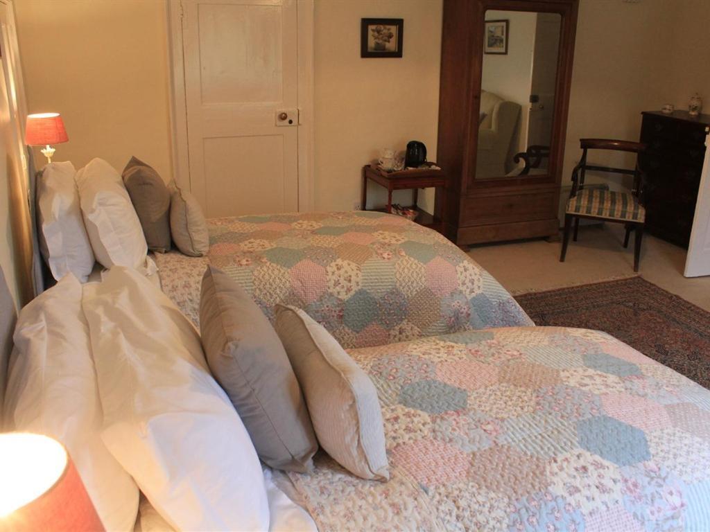 Church Farmhouse B & B Kennett Exterior foto